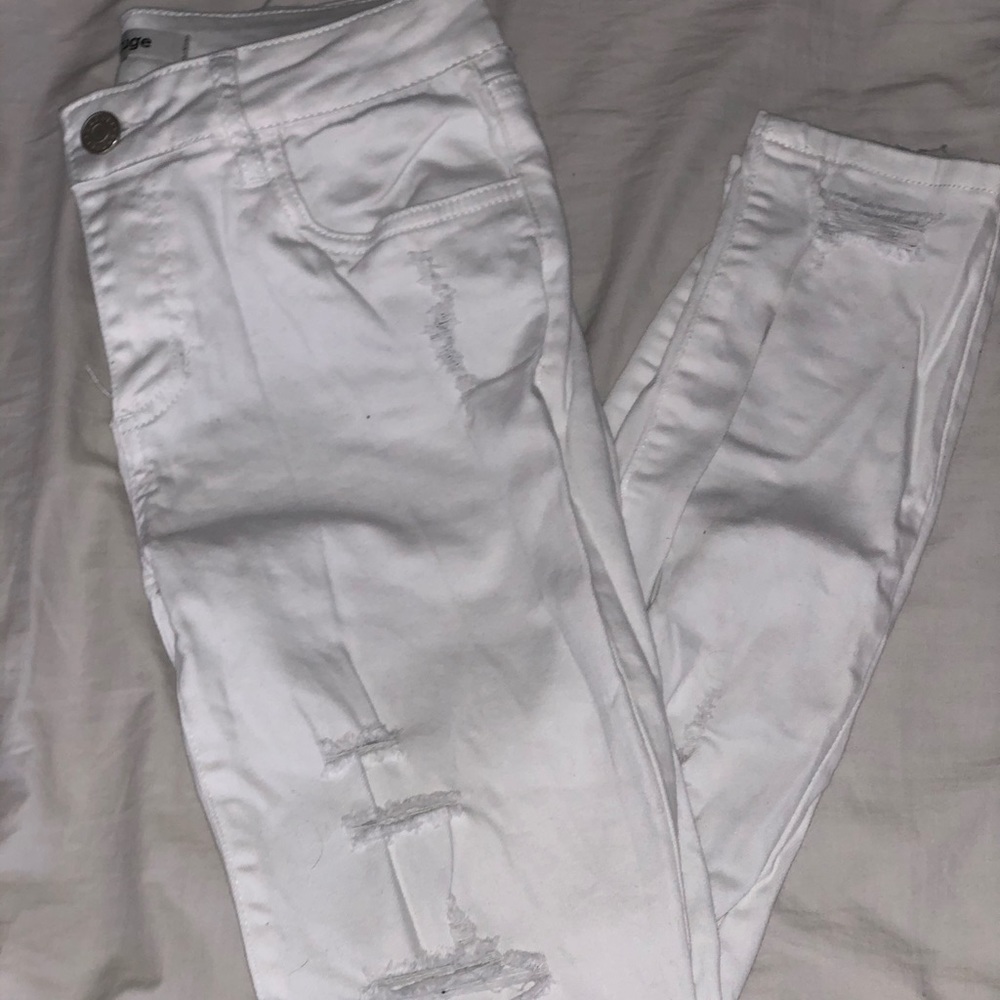 White skinny jeans